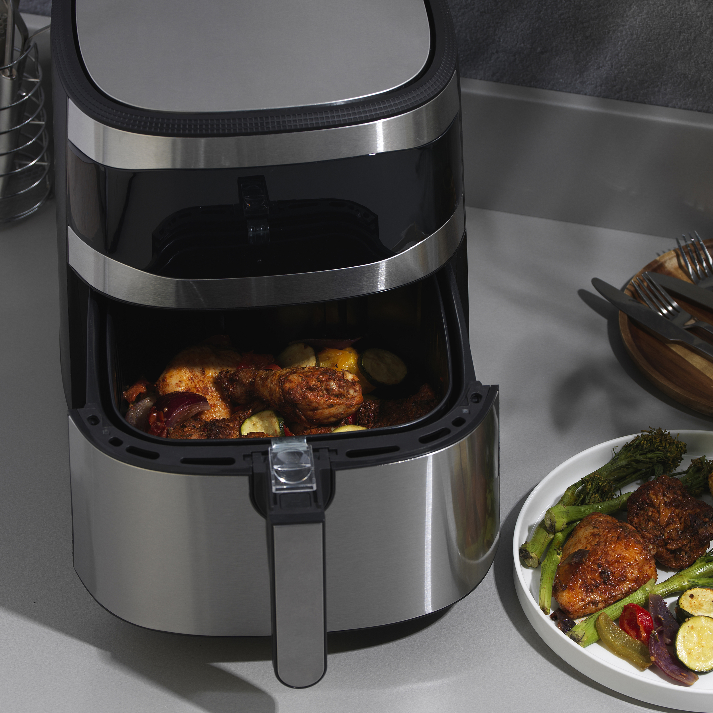 A Salter Go healthy XXL Hot Air fryer